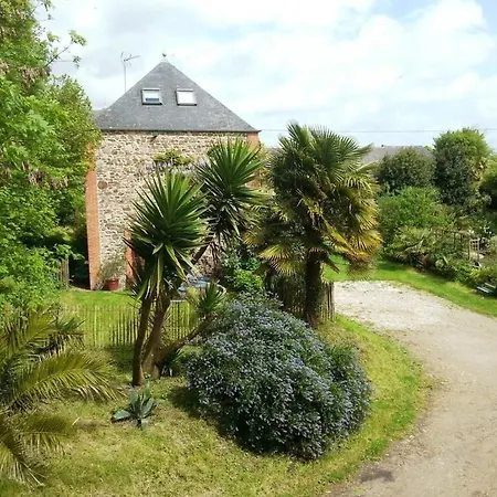 Spacious With Garden *